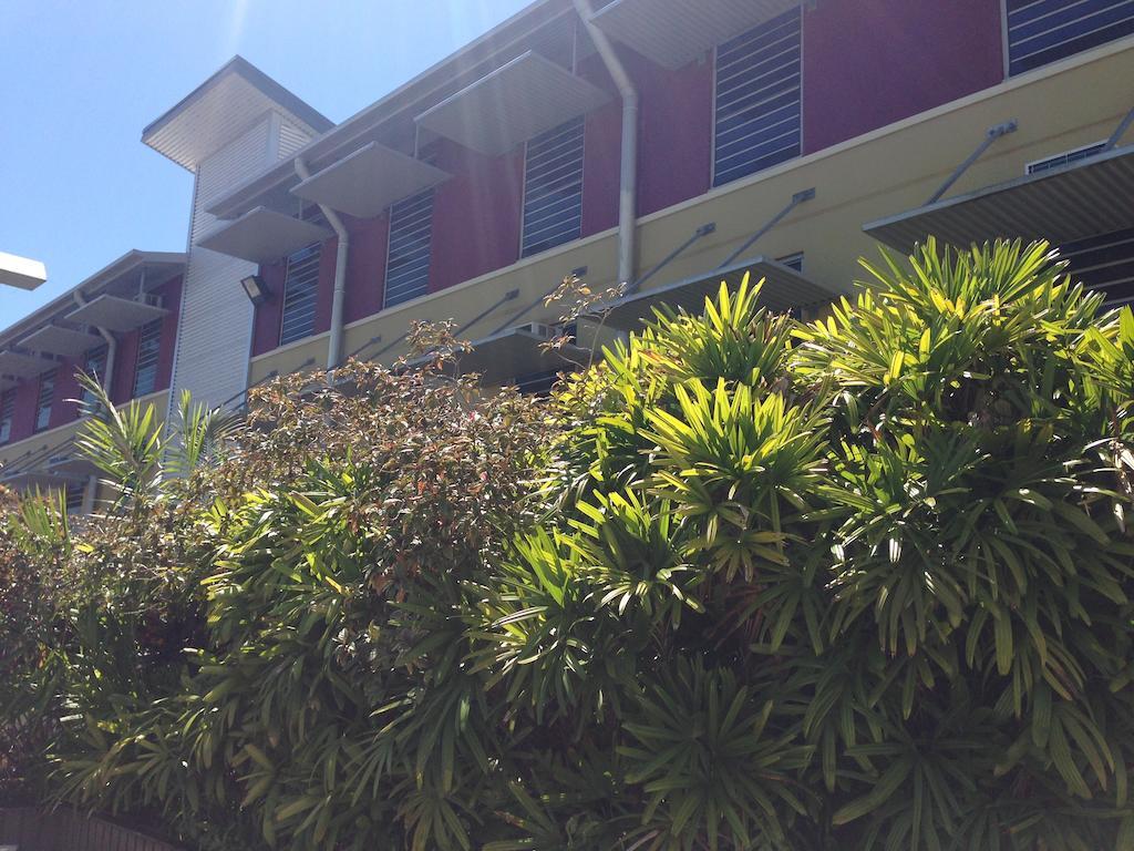 Melaleuca On Mitchell - Darwin Yha Hostel Buitenkant foto
